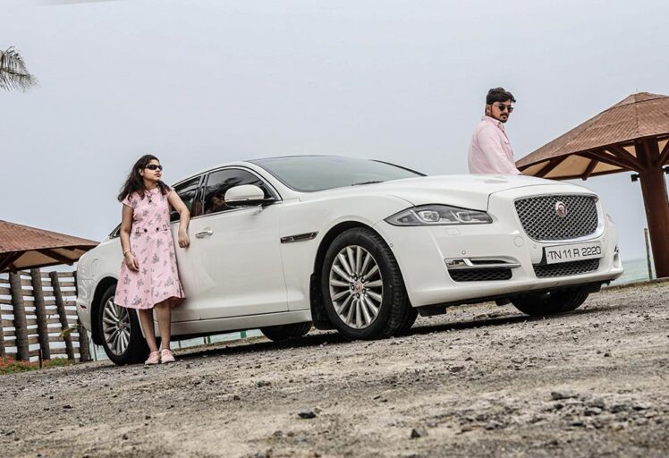 Outdoor Photography in Chennai, Couple Portraits, Couple Beach Photos, Couples Photography, Candid Wedding Photographers in Chennai