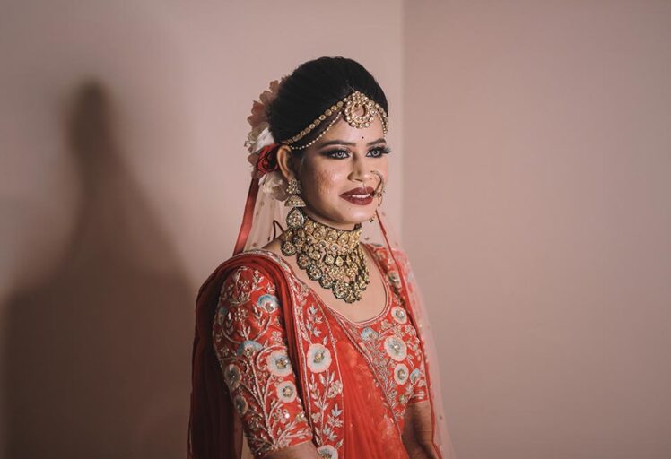 Bridal Poses for Photoshoot, Best Poses for Solo Bridal Photos, Best Candid Wedding Photographers in Chennai