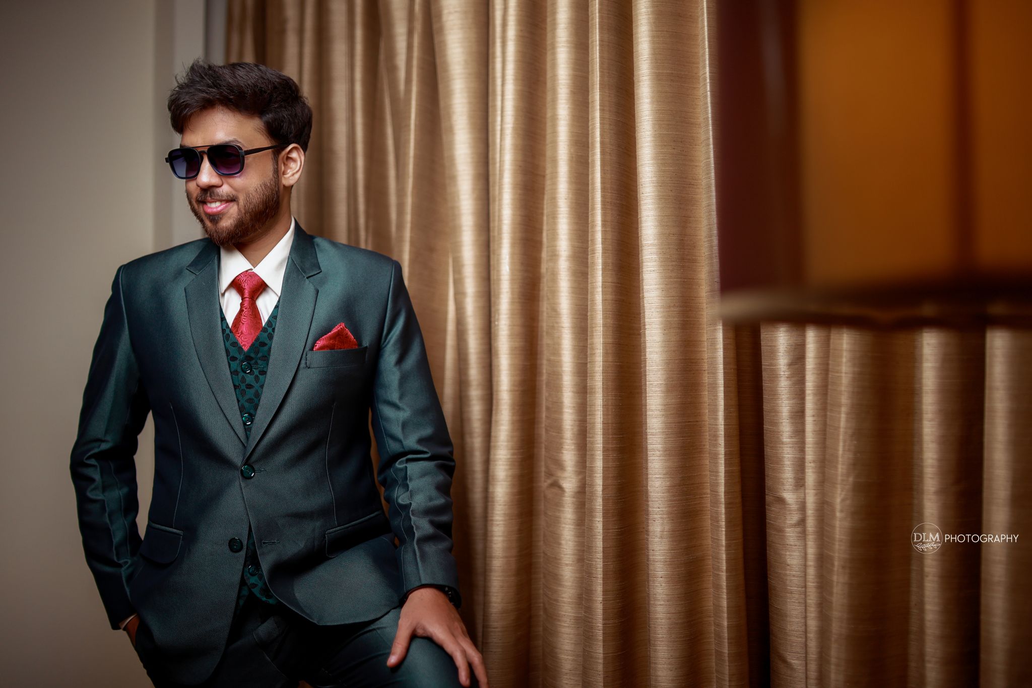 Indian Wedding Groom Poses Ideas - Picture Perfect Groom Portrait