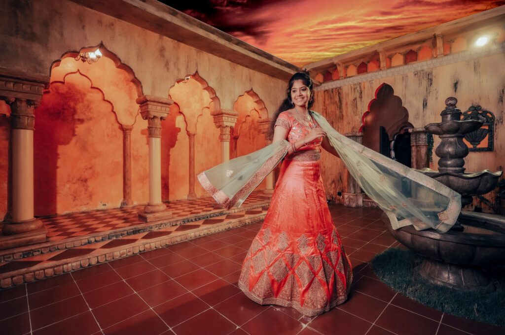 Outdoor Pre Wedding Poses