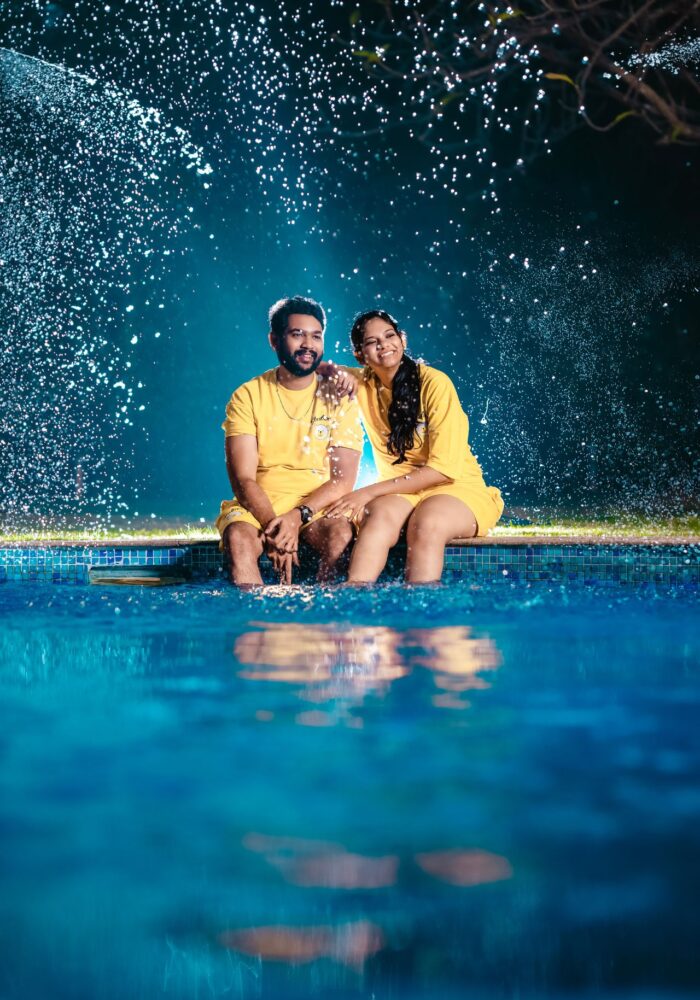 Couple shoot Outdoor pre wedding Poses