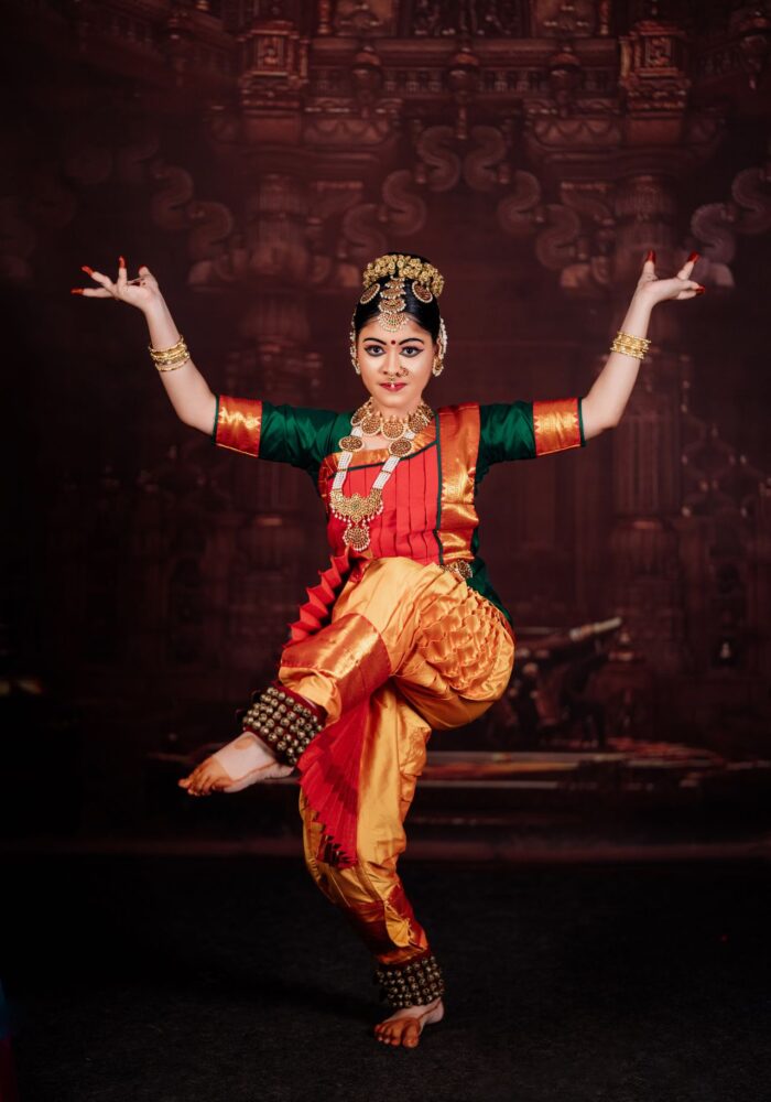 Bharatanatyam Images, Bharatanatyam Photo, Bharatanatyam Dance Images, Bharatanatyam Dance Pictures, Bharatanatyam Dance Photos, Picture of Bharatanatyam