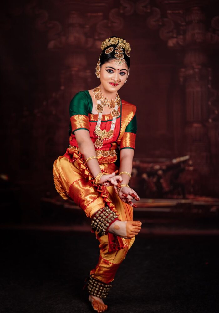 Bharatanatyam Images, Bharatanatyam Photo, Bharatanatyam Dance Images, Bharatanatyam Dance Pictures, Bharatanatyam Dance Photos, Picture of Bharatanatyam