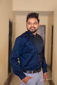 Groom Poses Photography, Groom Portrait Poses, Wedding Photography Poses