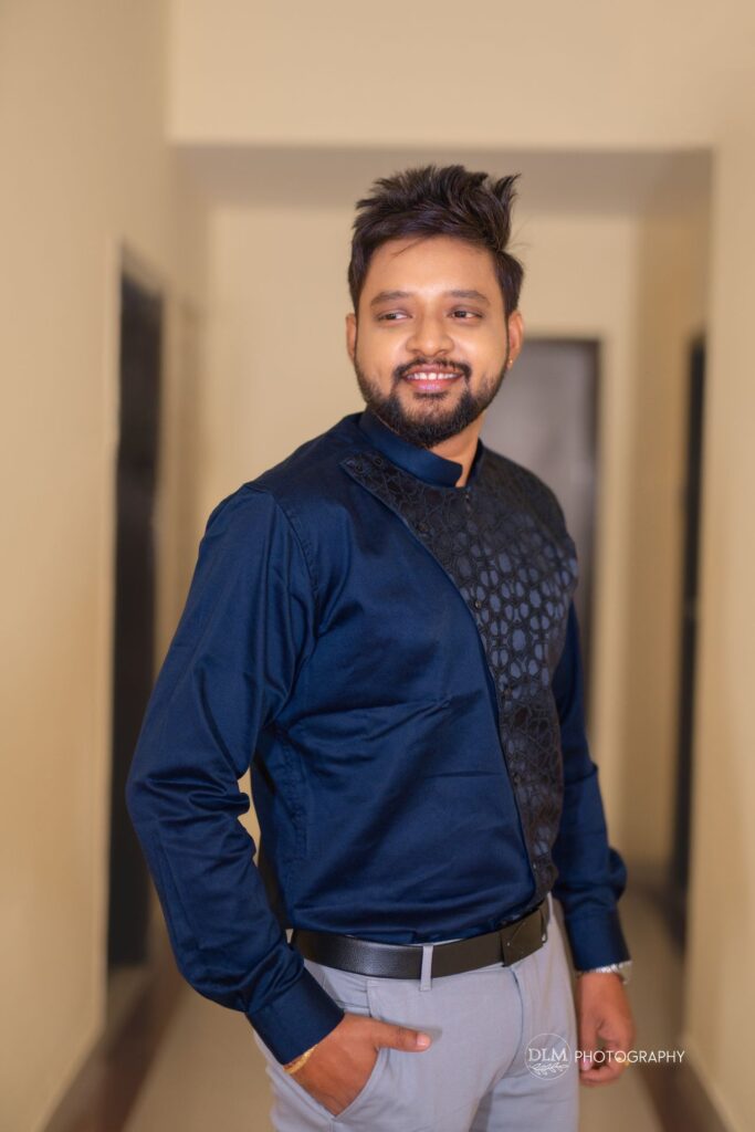 Groom Poses Photography, Groom Portrait Poses, Wedding Photography Poses