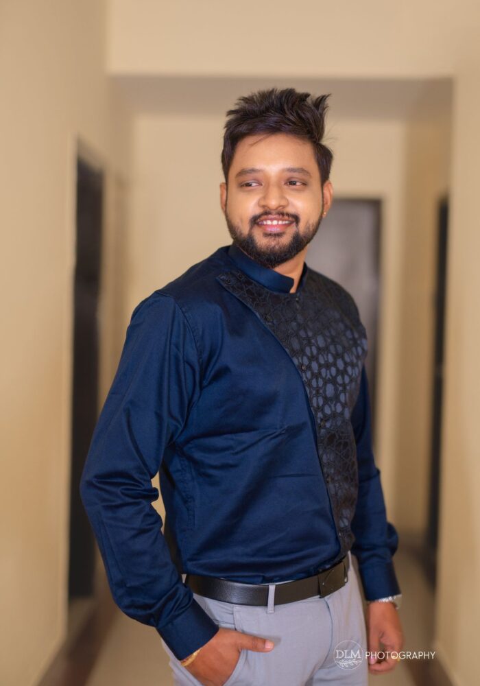 Groom Poses Photography, Groom Portrait Poses, Wedding Photography Poses