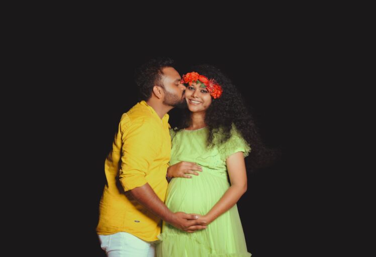 Pregnancy Photography, Maternity Photos in Chennai, Couple Maternity Photoshoot Poses