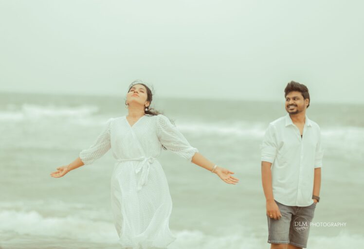 Wedding Outdoor Photoshoot Poses