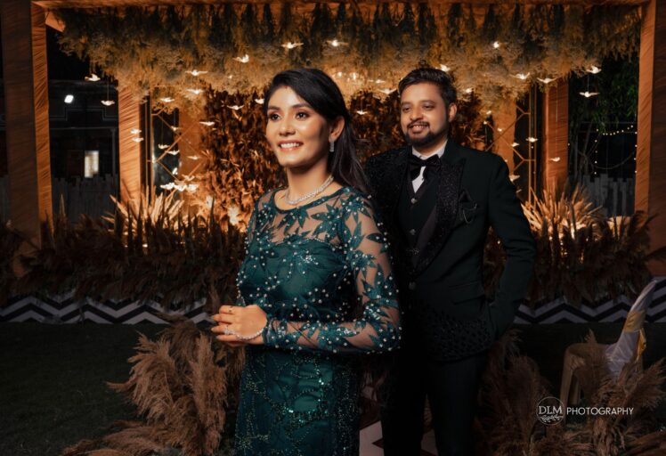 Wedding Poses, Candid Wedding Couple Poses