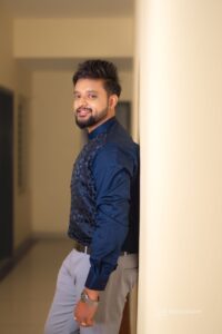 Wedding Poses, Groom Pictures, Groom Portraits, Wedding Photo Poses