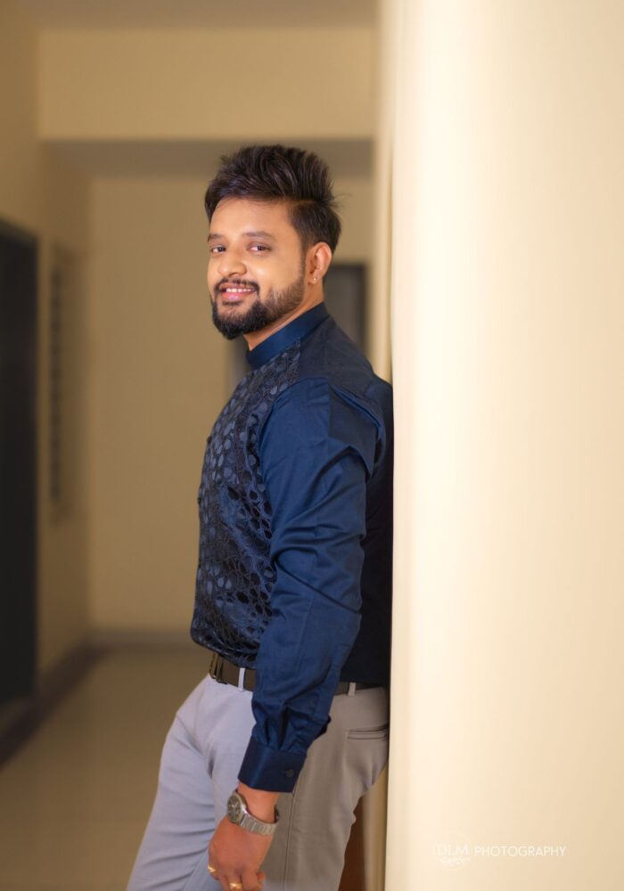 Wedding Poses, Groom Pictures, Groom Portraits, Wedding Photo Poses