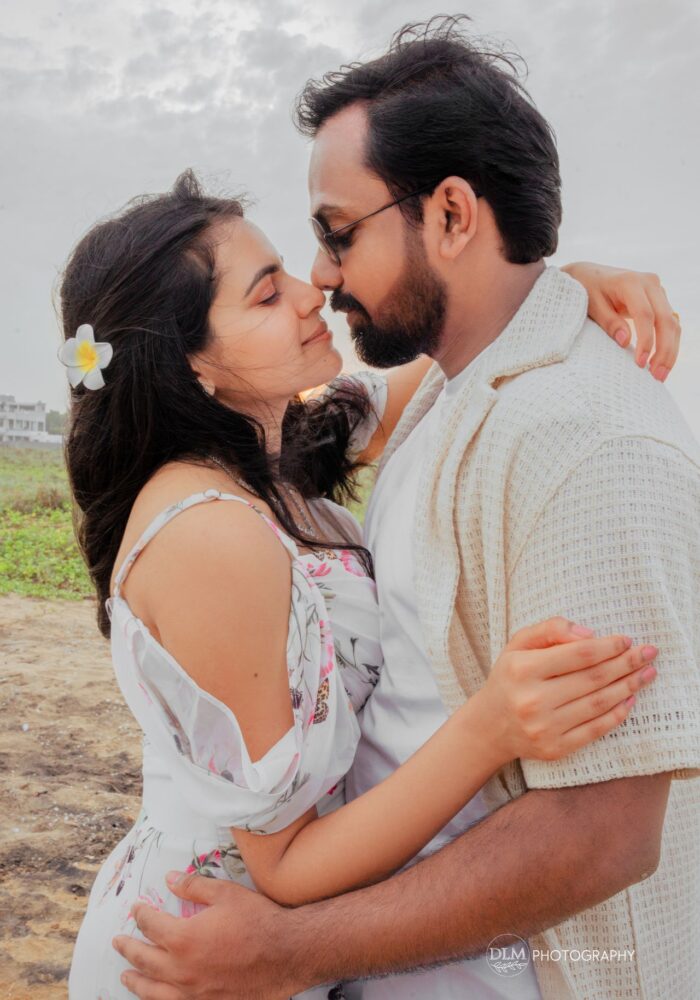 Couple pre wedding photoshoot poses, Best wedding photography in Chennai